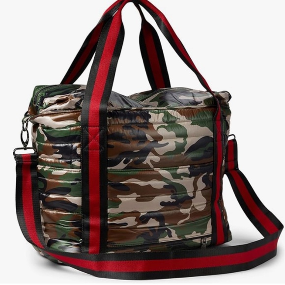 Think Royln Large Jetset Wingman Travel Bag Olive Green Camouflage NWT - Picture 2 of 11